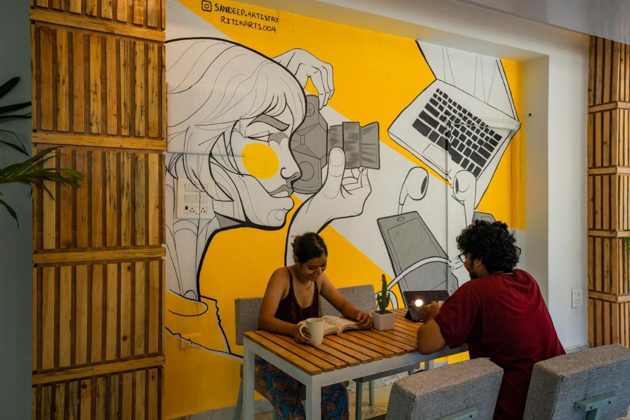 Hostel Zostel Rishikesh, Laxman Jhula Zewnętrze zdjęcie