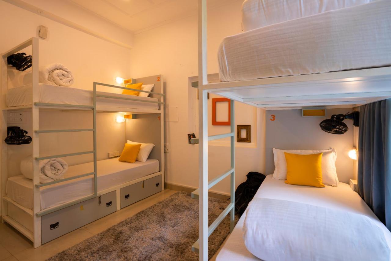 Hostel Zostel Rishikesh, Laxman Jhula Zewnętrze zdjęcie