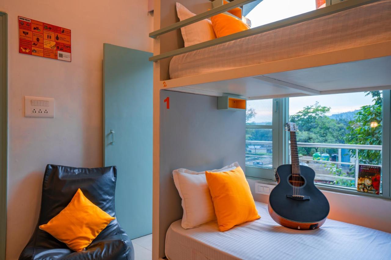 Hostel Zostel Rishikesh, Laxman Jhula Zewnętrze zdjęcie