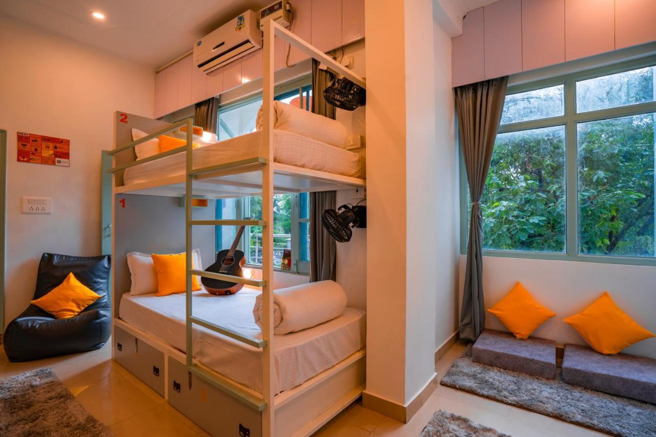 Hostel Zostel Rishikesh, Laxman Jhula Zewnętrze zdjęcie