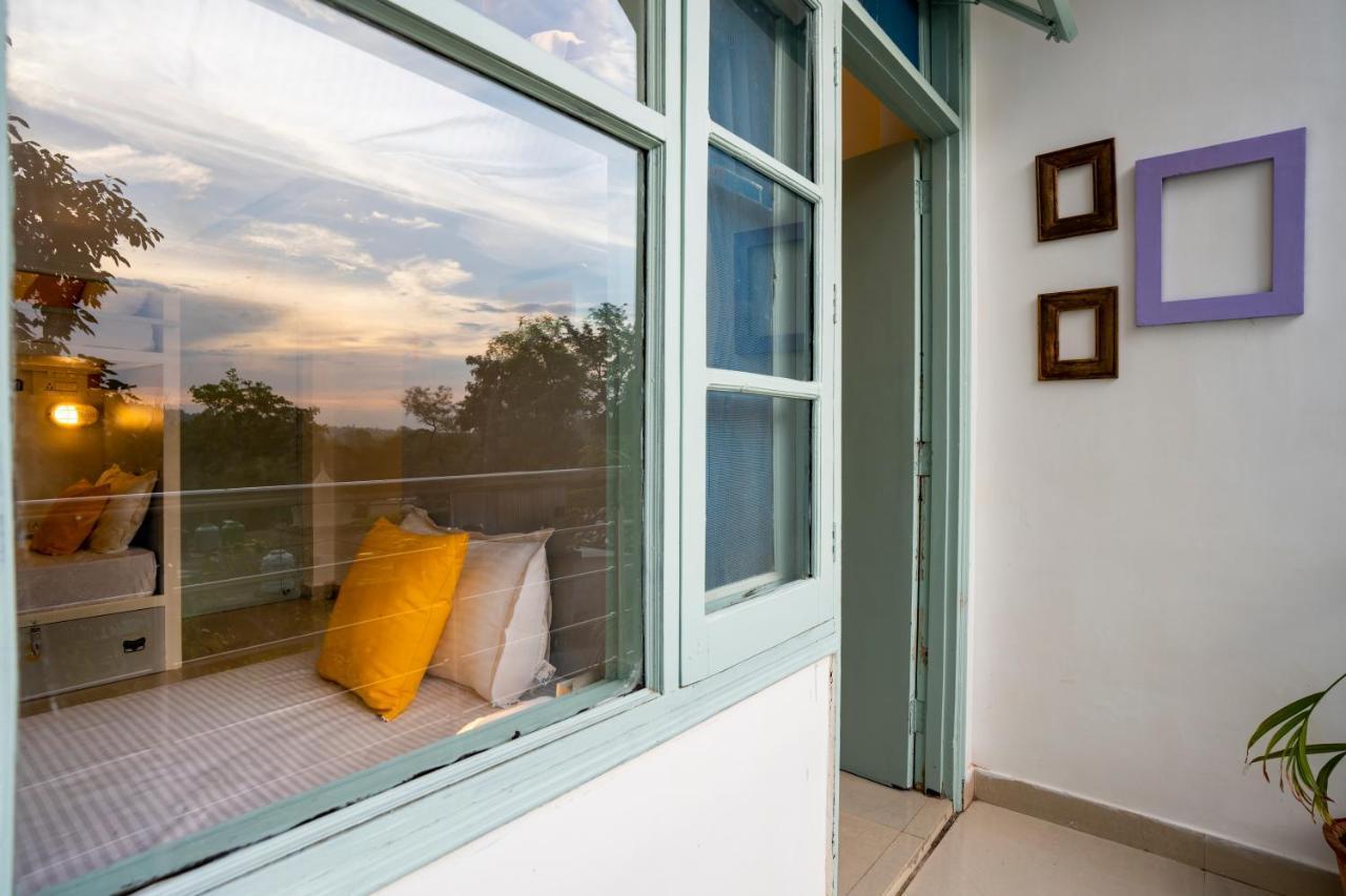 Hostel Zostel Rishikesh, Laxman Jhula Zewnętrze zdjęcie