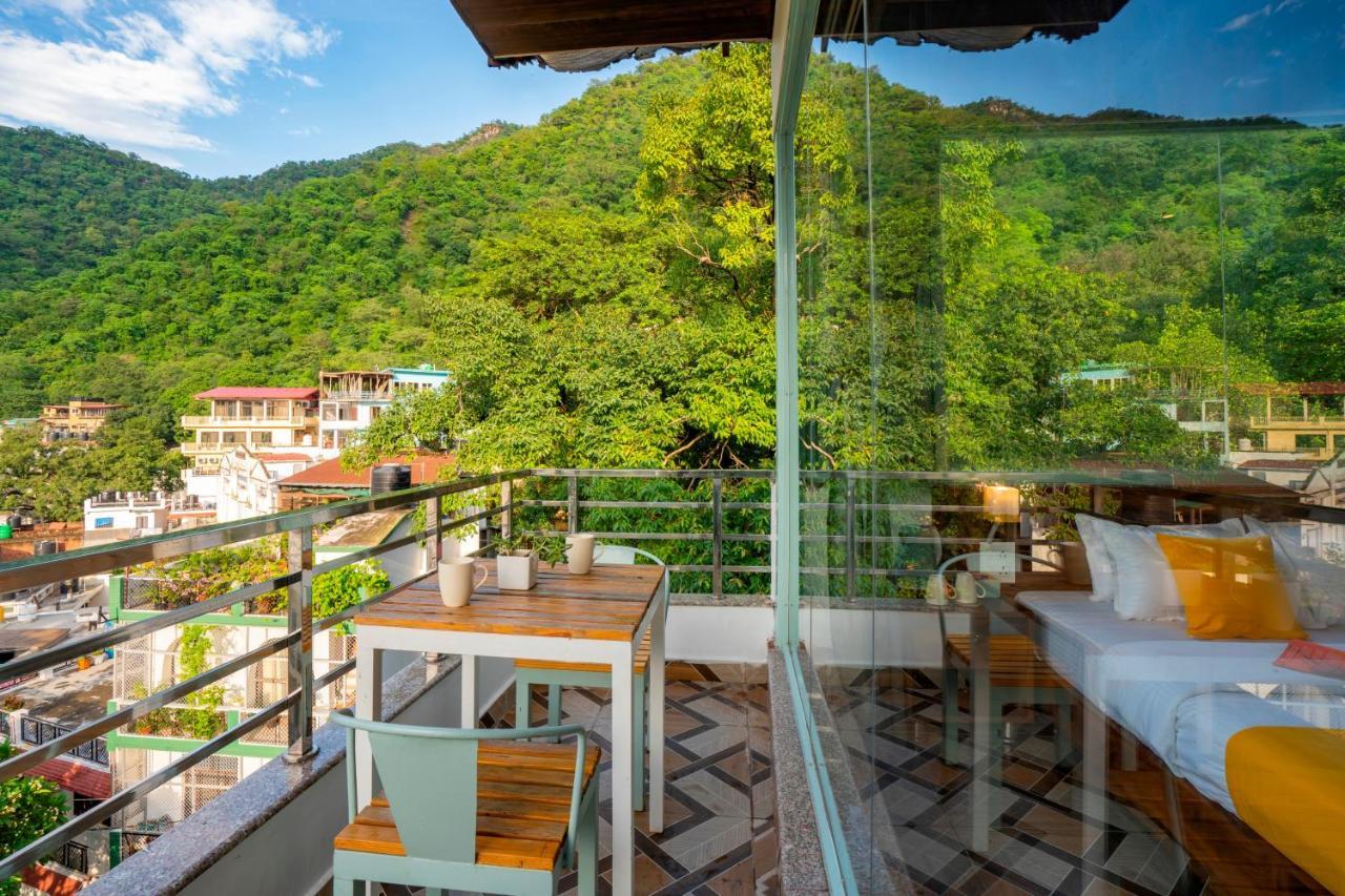 Hostel Zostel Rishikesh, Laxman Jhula Zewnętrze zdjęcie