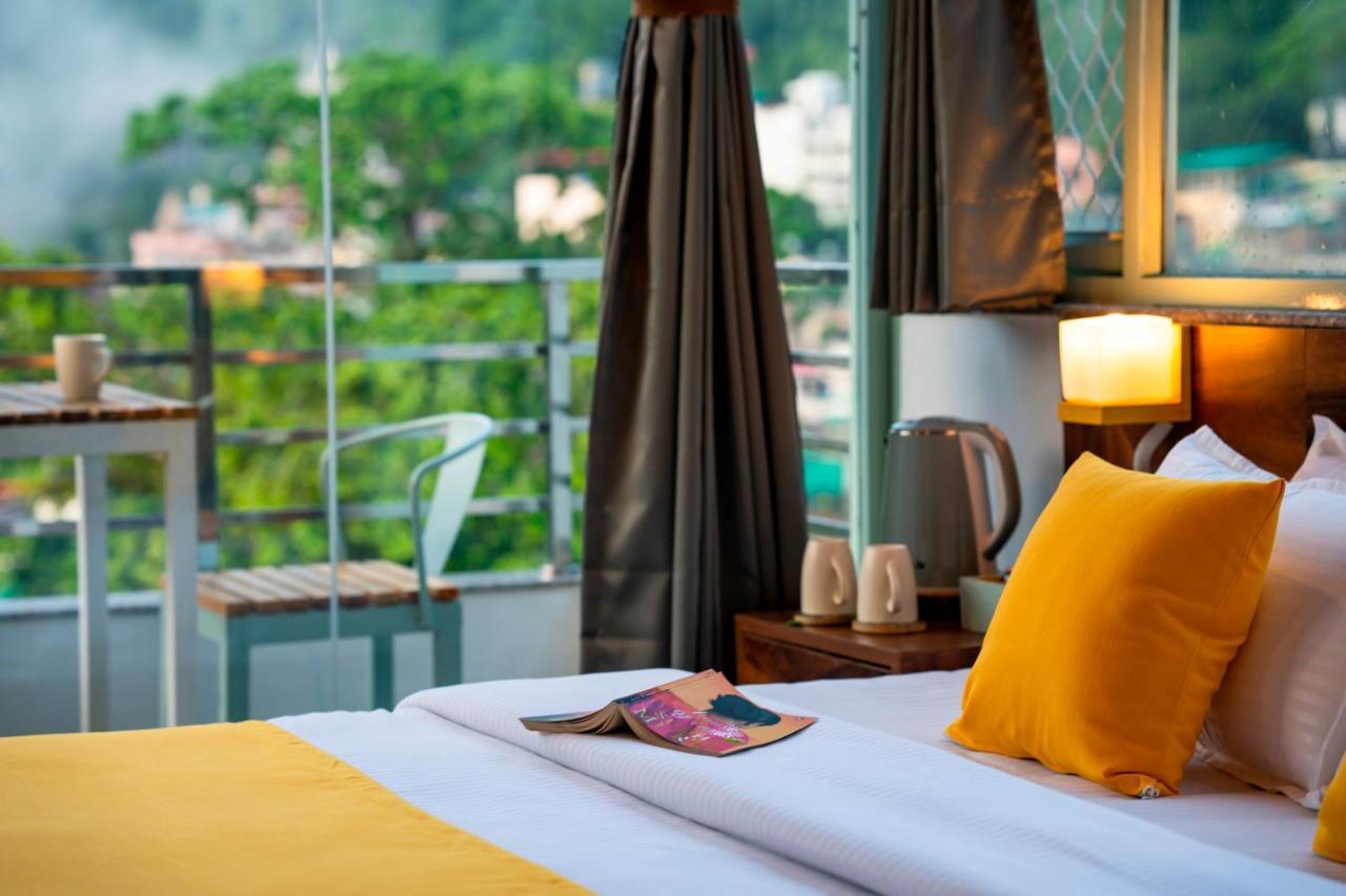 Hostel Zostel Rishikesh, Laxman Jhula Zewnętrze zdjęcie