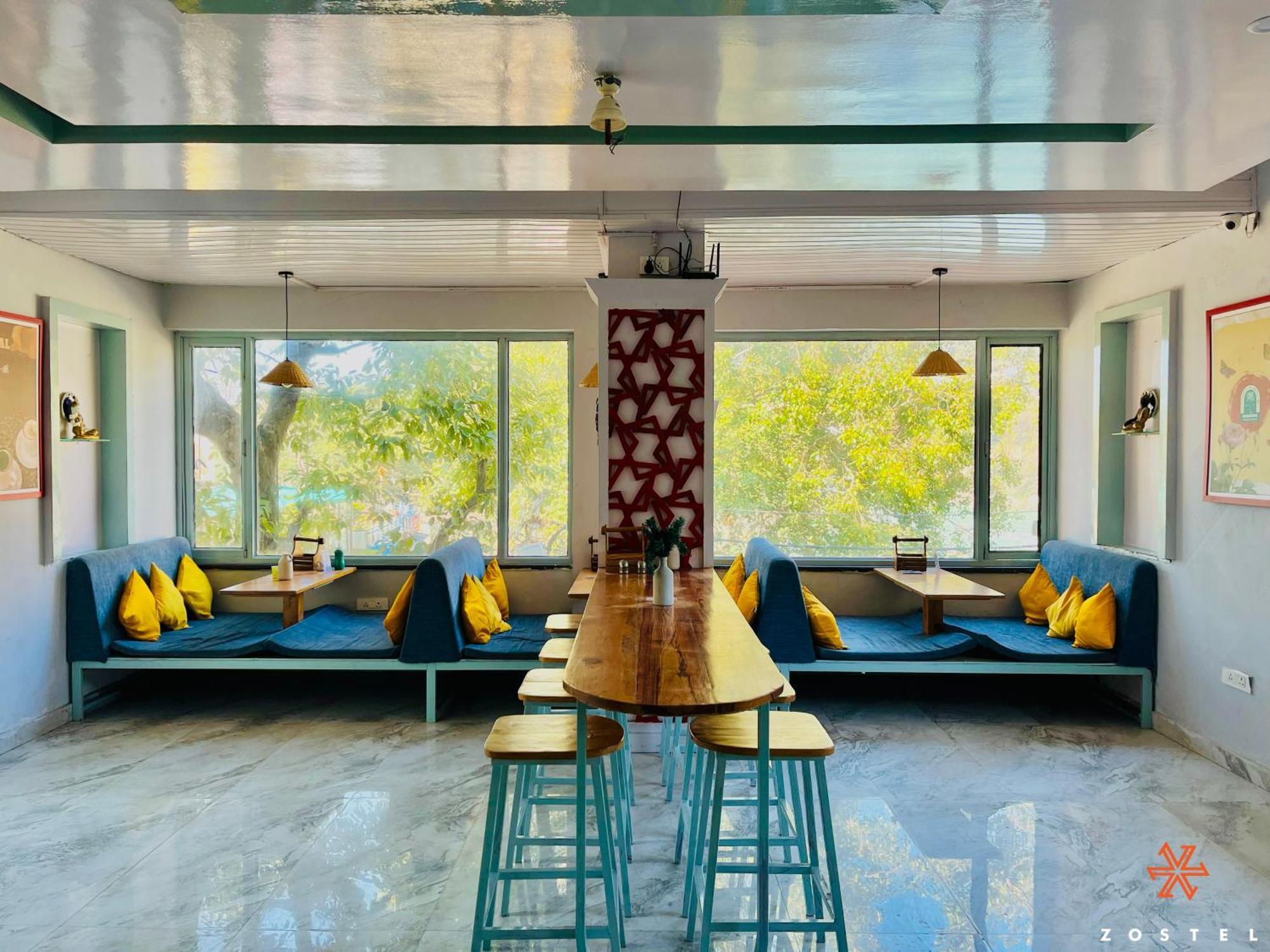 Hostel Zostel Rishikesh, Laxman Jhula Zewnętrze zdjęcie
