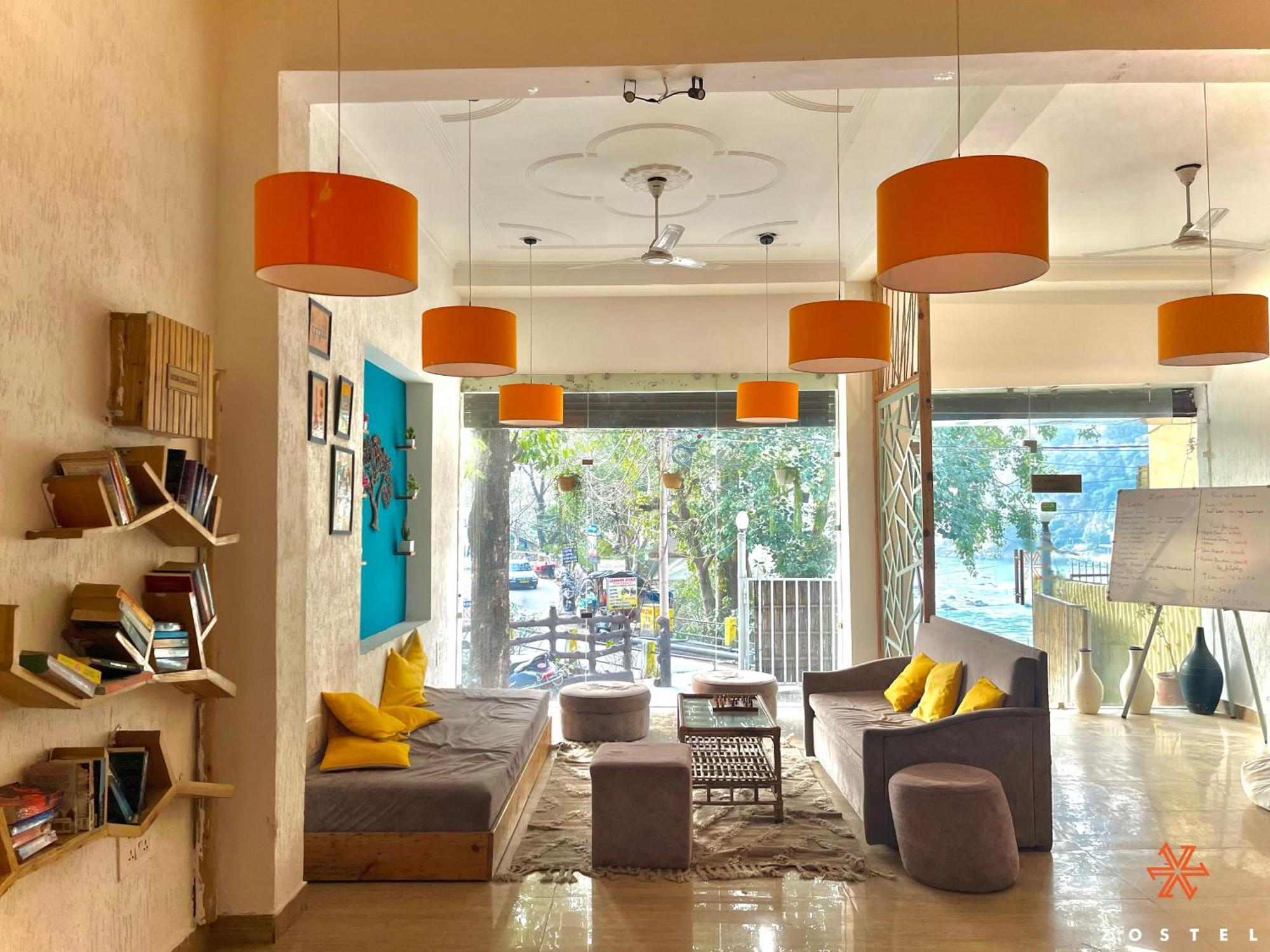 Hostel Zostel Rishikesh, Laxman Jhula Zewnętrze zdjęcie