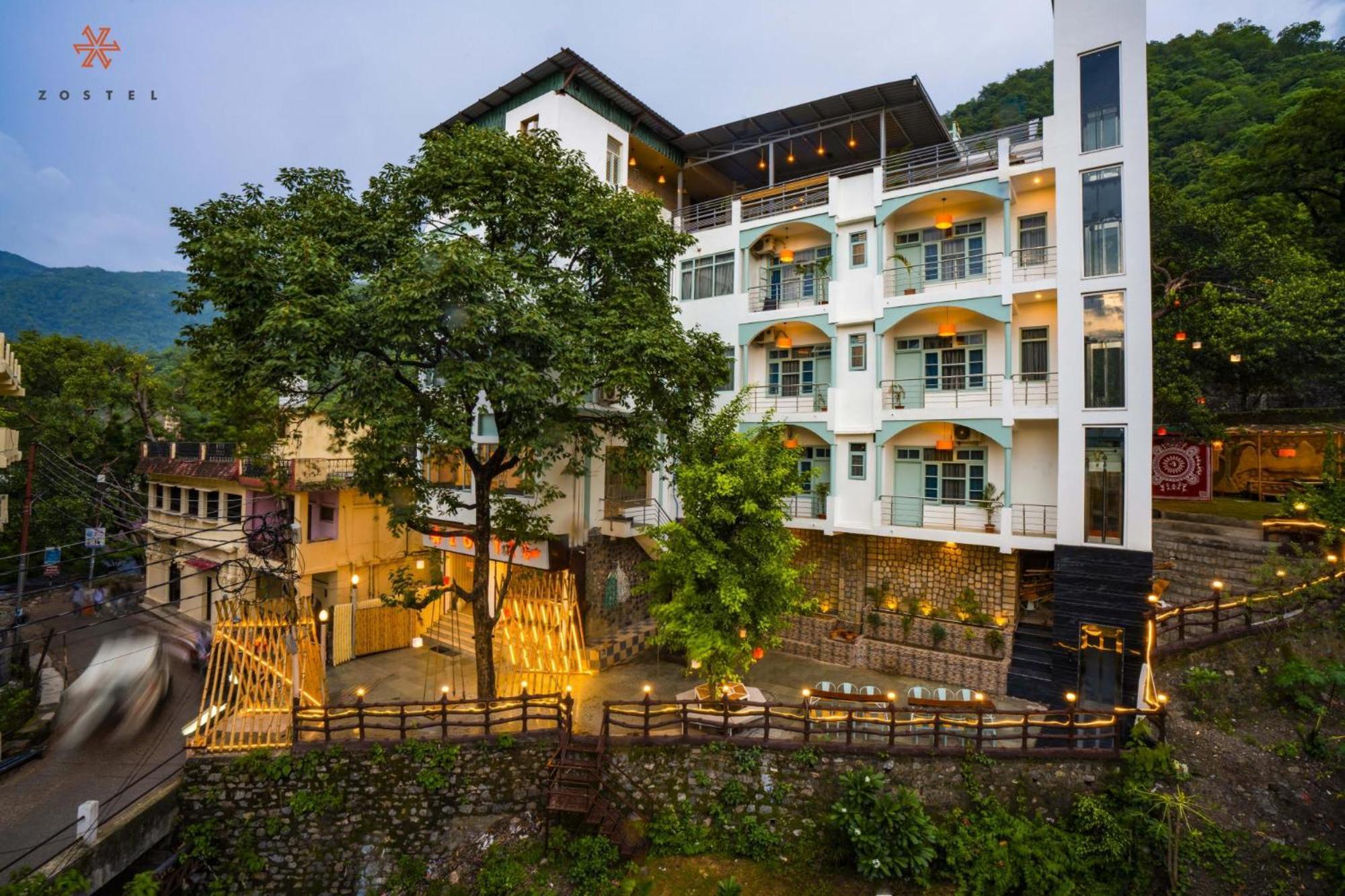 Hostel Zostel Rishikesh, Laxman Jhula Zewnętrze zdjęcie